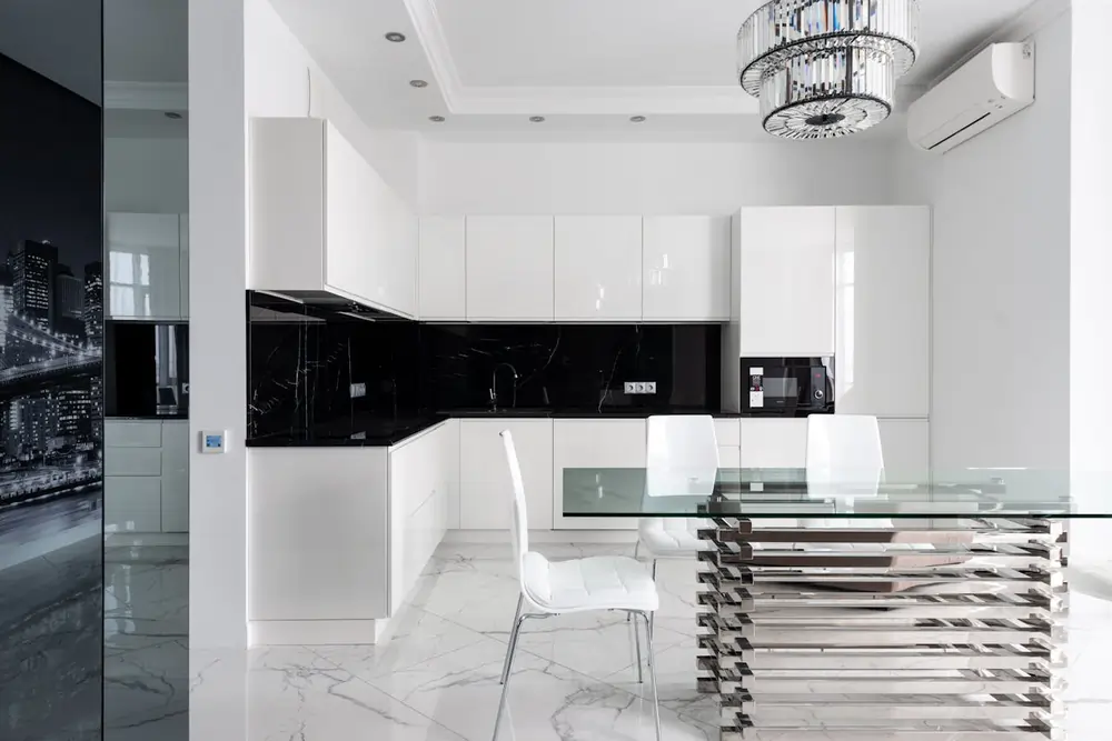 tile and white floor eat-in