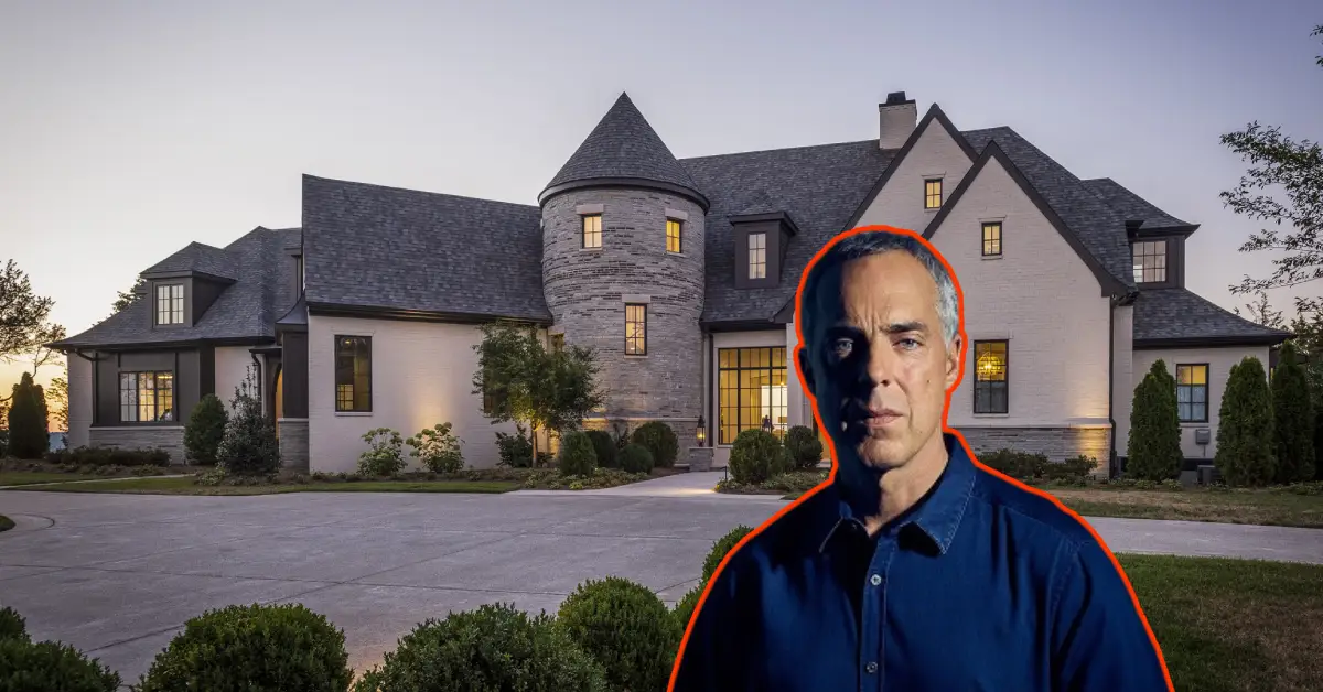 Harry Bosch House - contemporary hillside home with large glass windows and wood construction in Hollywood Hills