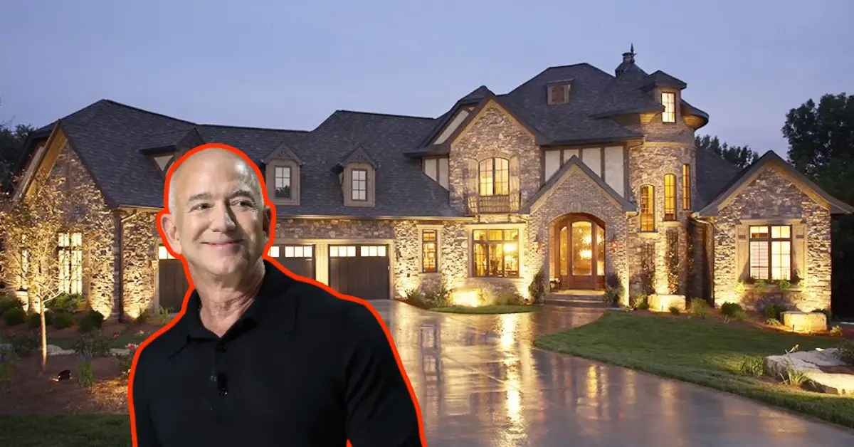 Jeff Bezos House - Aerial view of $237M Miami mansion compound on Indian Creek Island Billionaire Bunker waterfront