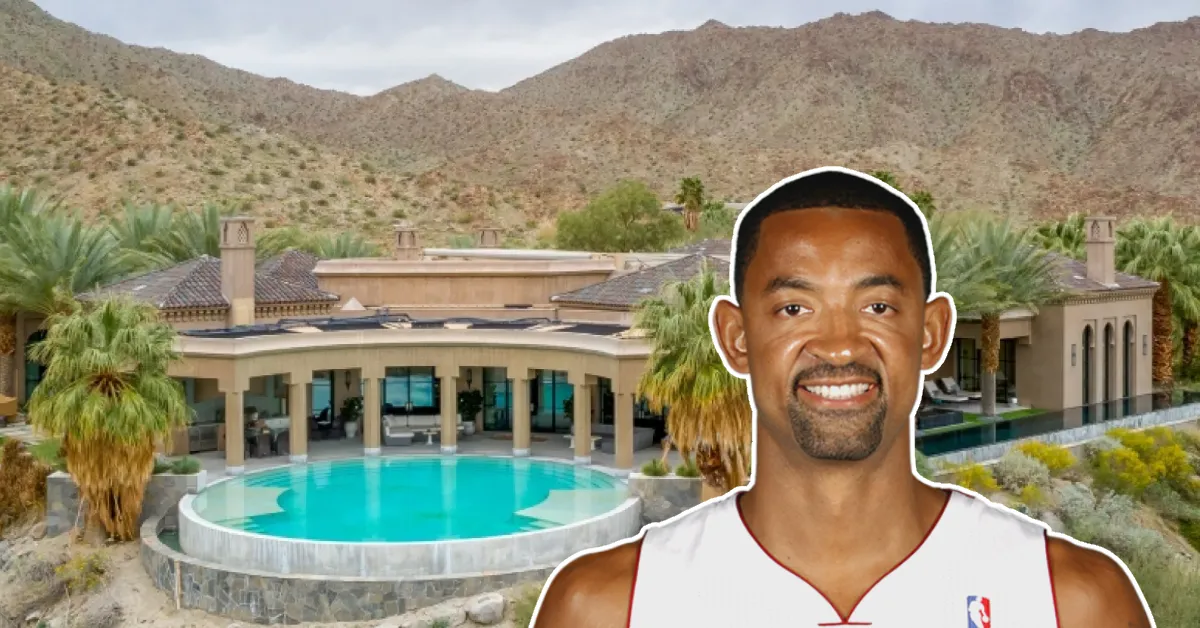 Juwan Howard House exterior view showcasing the NBA star’s elegant mansion with pool and modern design.